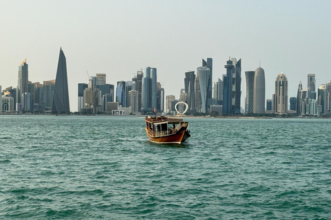 Ontdek de stad Doha en maak een traditionele boottocht op een houten dhow