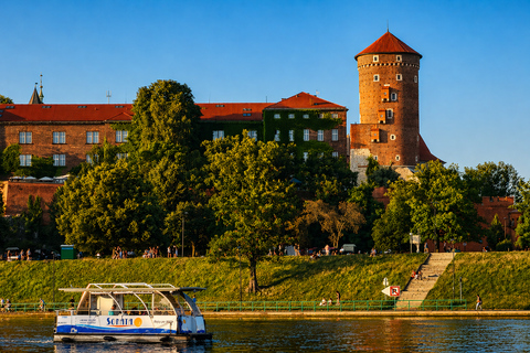 Krakow: Vistula River Sightseeing Cruise with Audio Guide