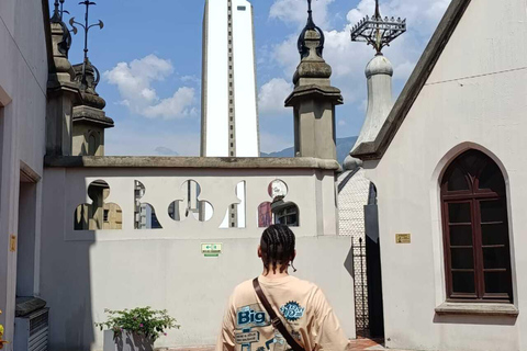 Medellín Through Time – City Sightseeing Tour | Subway, Metrocable, and Historic Center