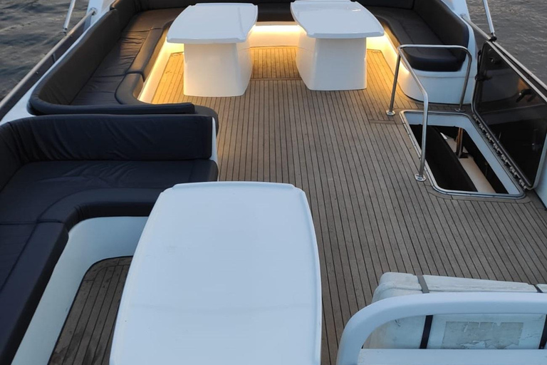 Istanbul: Private Bosphorus Yacht Tour