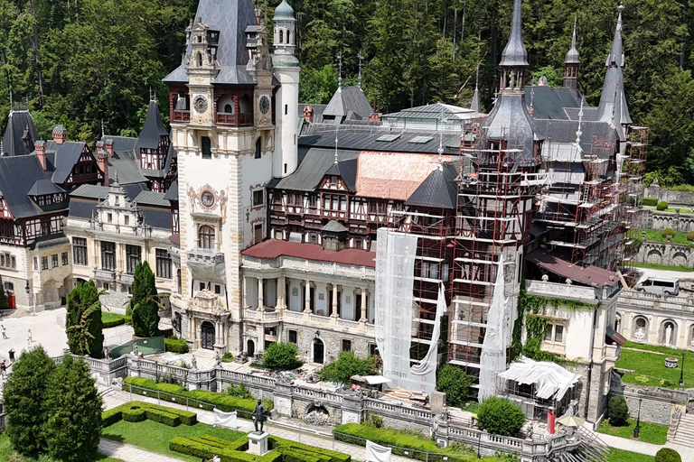 Brașov Day Tour : Bran Dracula’s Peleș & Wednesday Castles