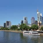 Francoforte: Crociera panoramica in barca di 1 ora sul fiume Meno