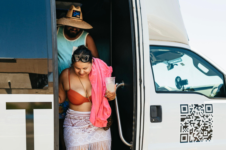 Las Vegas: Skip-the-Line Pool Party Tour Standard option