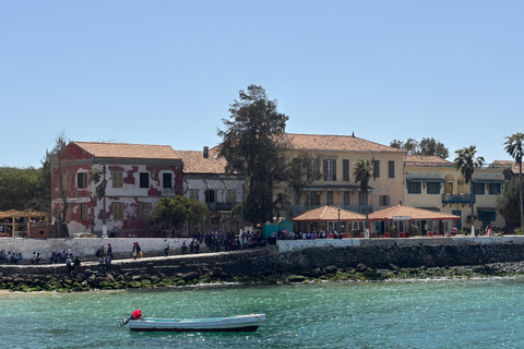 Île de Gorée: In-depth guided tour with access to little-known places