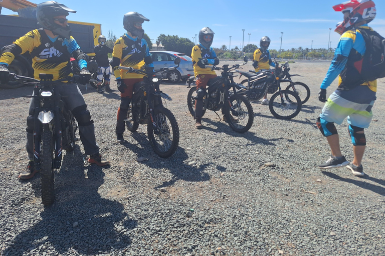 Maspalomas: begeleide offroad-tour op elektrische enduromotorenMaspalomas: Offroad-tour met gids op elektrische enduromotoren