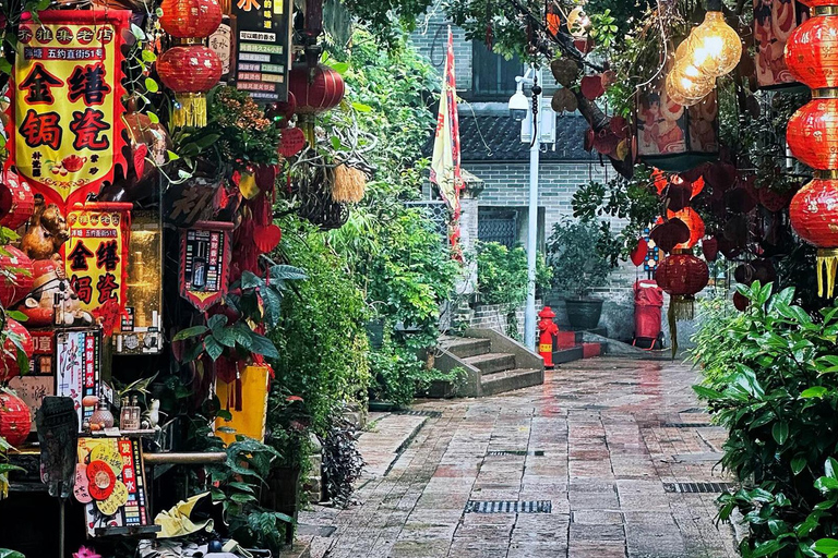 Guangzhou: Cantonese Morning Tea and Culture Walking Tour Guangzhou Private Tour ：Cantonese Culture Matters