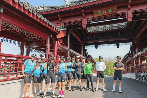 Shanghai: Dianshan Lake and Yuandang Rainbow Bridge Tour