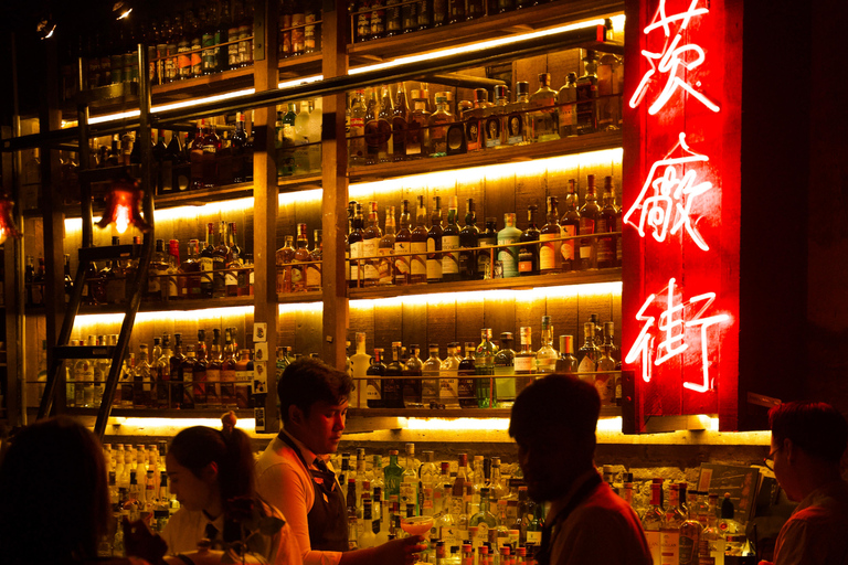 Mix Cocktails & Hidden Bar Scavenger Hunt In Chinatown