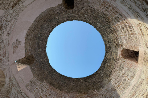 Split Then & Now: Palace & City Life – Small Group Tour