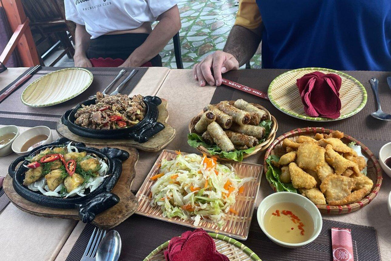 Ninh Binh Jeep Tours From Hanoi: JEEP - BOAT - DAILY LIFE