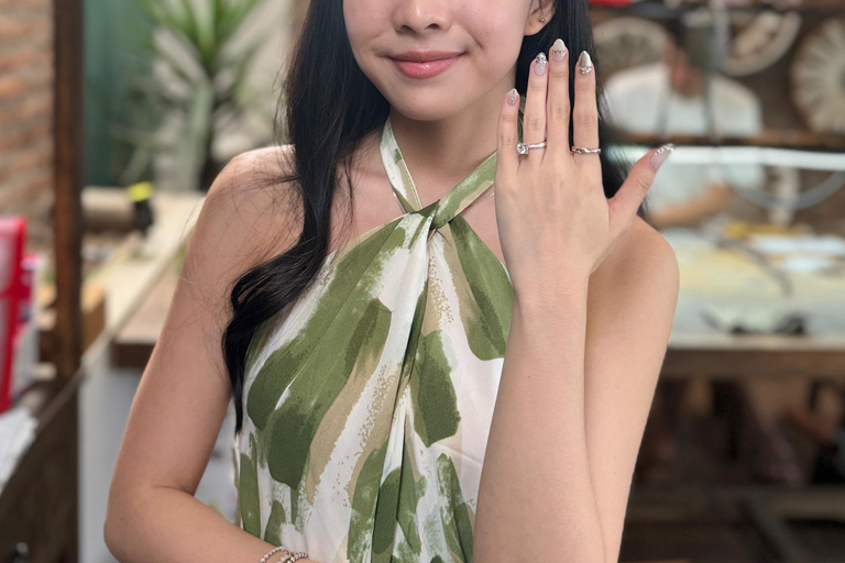 Ubud: Silversmyckeskurs med tillgång till pool