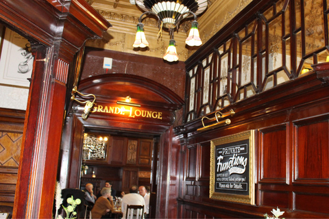 Liverpool Beatles: Fab4 Private Walk Tour | Music at Cavern