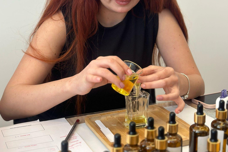 Stare Miasto w Antalyi: warsztaty perfumiarskie w Antalyi z ponad 90 esencjami