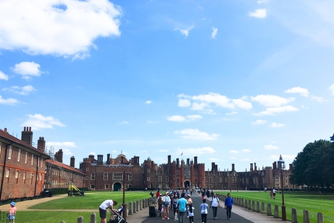 Hampton Court Palace Half-Day Trip from London with Tickets