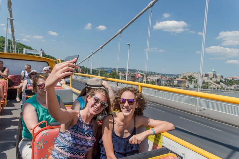 Budapest: ruta en autobús turísticoBudapest: ticket de 24 h para autobús turístico