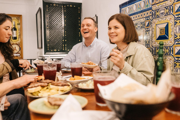 إشبيلية: جولة التاباس المسائية في حي ترياناإشبيلية: جولة مسائية لتناول المقبلات في حي تريانا