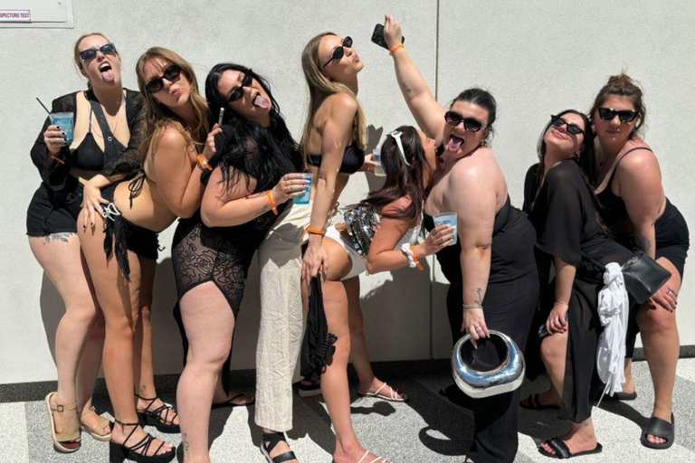 Las Vegas: Skip-the-Line Pool Party Tour Standard option