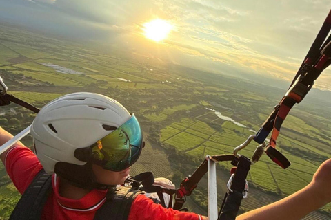 Cali Adventure: Trekking and Paragliding in (Santa Elena)