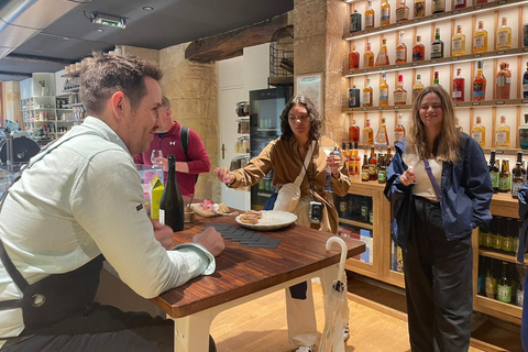 Bordeaux: Ultimate Lunch or Afternoon Food Tour Group Tour - Max 6 People