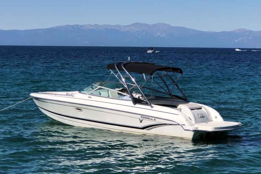 Private Luxus-Bootsfahrten auf dem Lake Tahoe. Foto: GetYourGuide