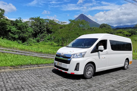 Luchthaventransfer San José naar San José Hotels of retourSan José Luchthaven Transfer naar San José Hotels of terug