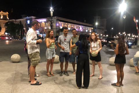 Yogyakarta: Malioboro Street Night Tour with Food Tasting