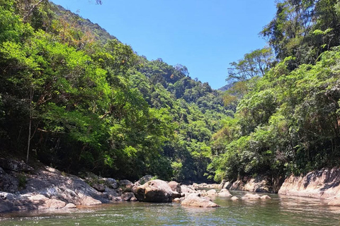 Da Rio: ritiro ecoturistico di 4 giorni con trasferimenti e cabineDa Rio: 4 giorni di eco-turismo con trasferimenti e alloggio in bungalow