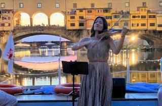 Florenz: Arno-Flusskreuzfahrt mit einem Live-Konzert