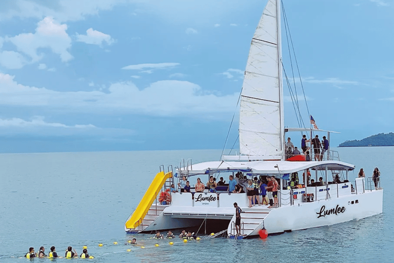 Langkawi: Sunset Cruise with BBQ Dinner & Unlimited Drinks Premium Sunset Dinner Cruise + BBQ Dinner + Transfer