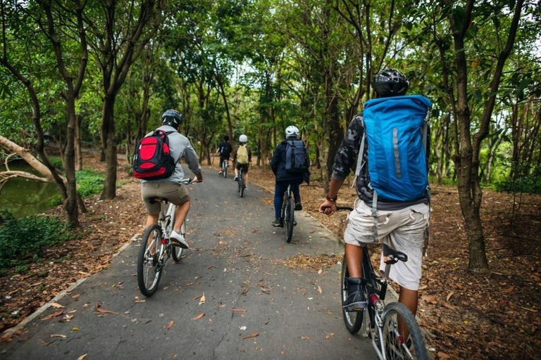 Sigiriya: Guided Village Bike Tour with Sigiriya Rock Views
