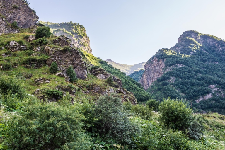 Kazbegi: visite à pied des points forts avec un guide local