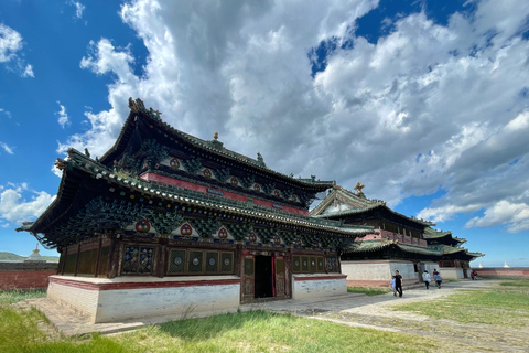 3-Day Central Mongolia Waterfall, Ancient Capital, Semi Gobi