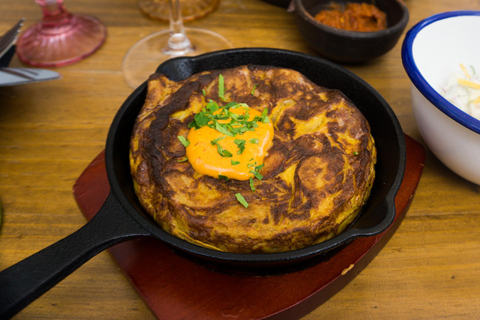 Santiago : Parc du Tricao, Isla Negra et maison de Pablo NerudaLieu de rendez-vous Plaza de Armas