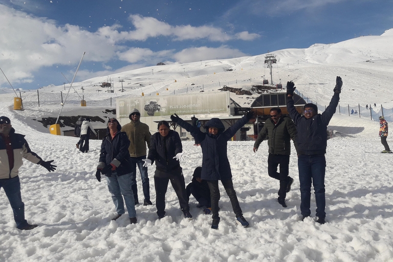 Hele dag privétour met gids naar Gudauri & Kazbegi bergen