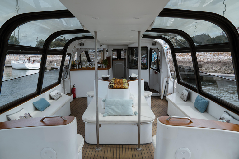 Lisbon Team Building Sunset Cruise – Drinks & Fun on Boat