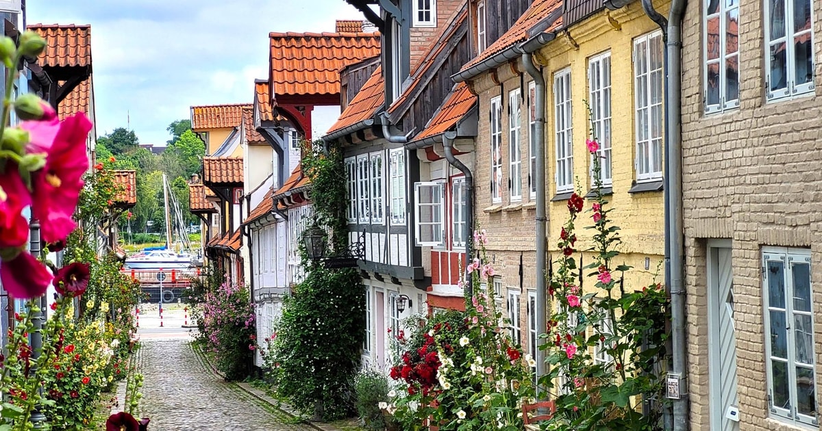 Flensburg Gemütlicher Bummel durch die historische Altstadt und den