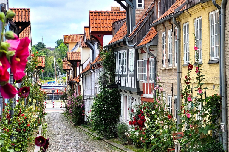 Flensburg: Ontspannen wandelen in historische oude binnenstad en haven