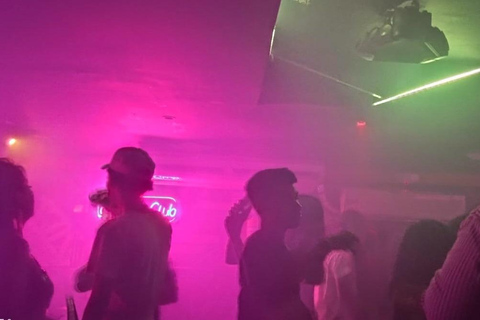 Cartagena: Party on a typical bus crossing the city