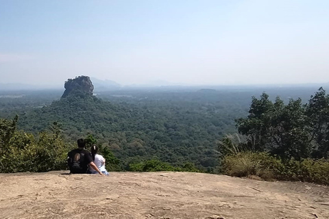 Kandy: Sigiriya and Dambulla Tuk Tuk Safari with Lunch