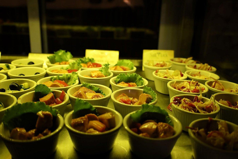 Salt Lick Safari Lodge: tour di 2 giorni da Nairobi o MombasaNairobi o Mombasa: tour di 2 giorni al Salt Lick Safari Lodge