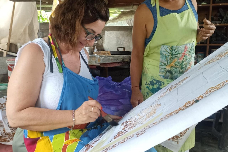 Bali: Batik Crafting Class with Local Instructor Making Batik with local Intructor (100 X 150)