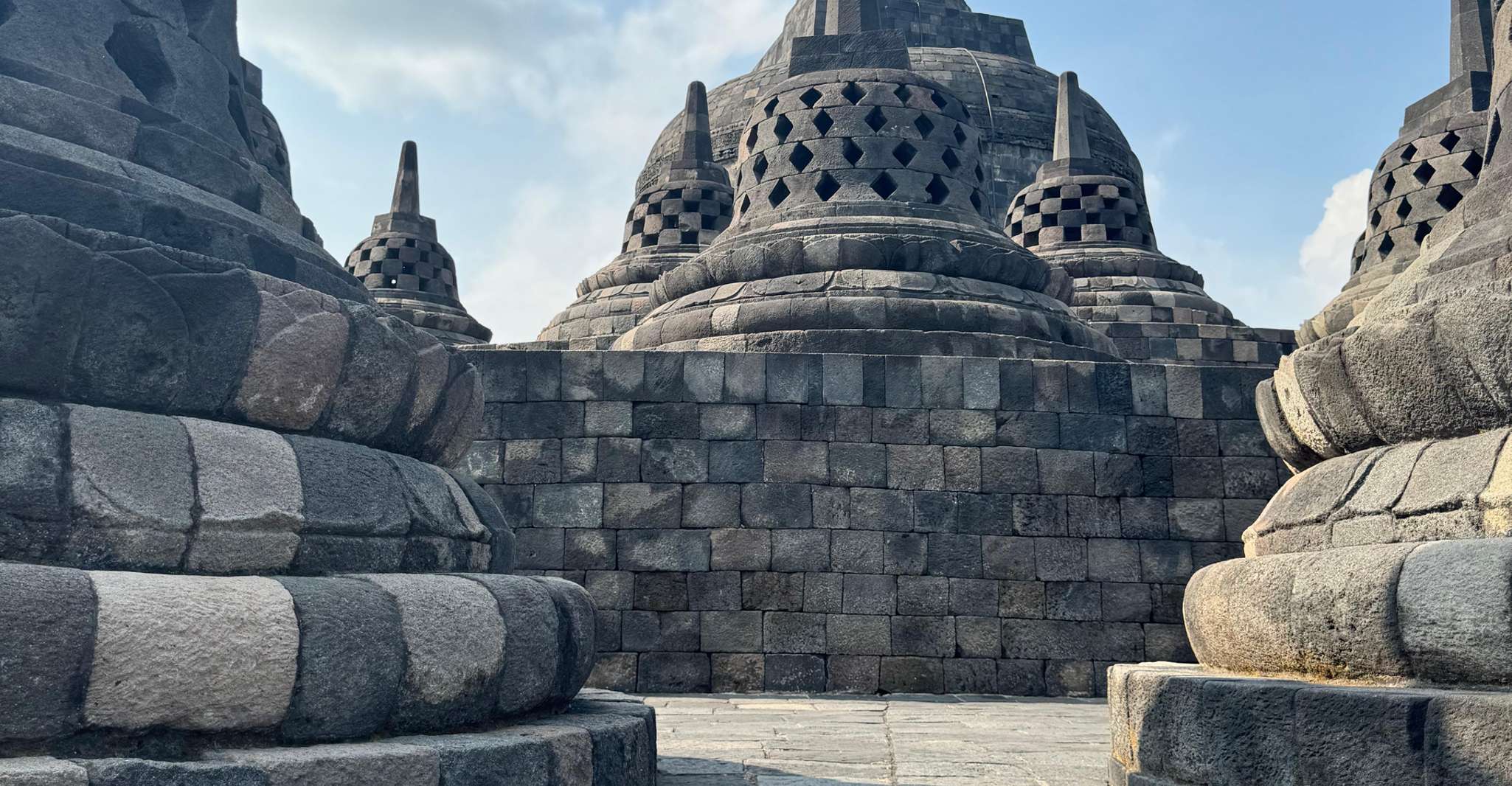 Yogyakarta: Borobudur Sunrise & Prambanan Guarantee Climb up photo 9