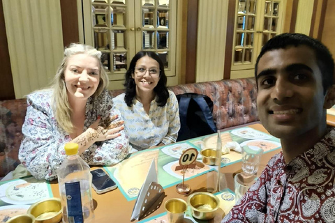 Bangalore: Jayanagar Food Tour with Dosa and Henna