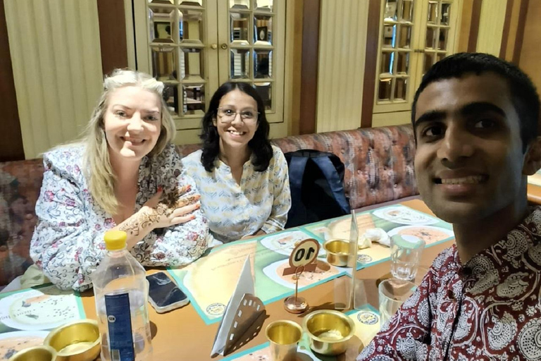 Bangalore: Jayanagar Food Tour with Dosa and Henna