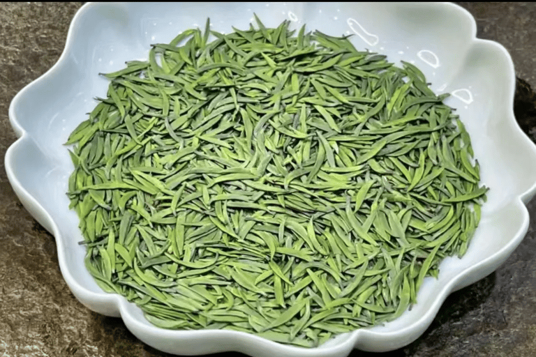 Hangzhou: Tea Market Tour and Brewing Workshop