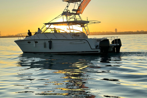 Valencia: Catamaran Boat Rental with Captain and Drinks 3 HOURS MIAMI VLC