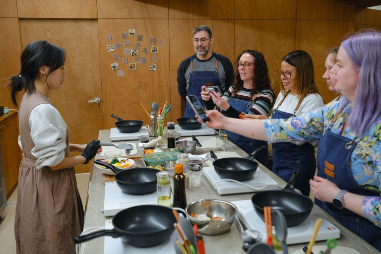 Busan: Market Tour & Hands-on Korean Cooking Class Gimbap & Tteokbokki