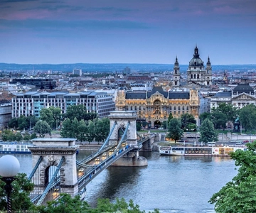 From Vienna: Bratislava and Budapest Day Tour