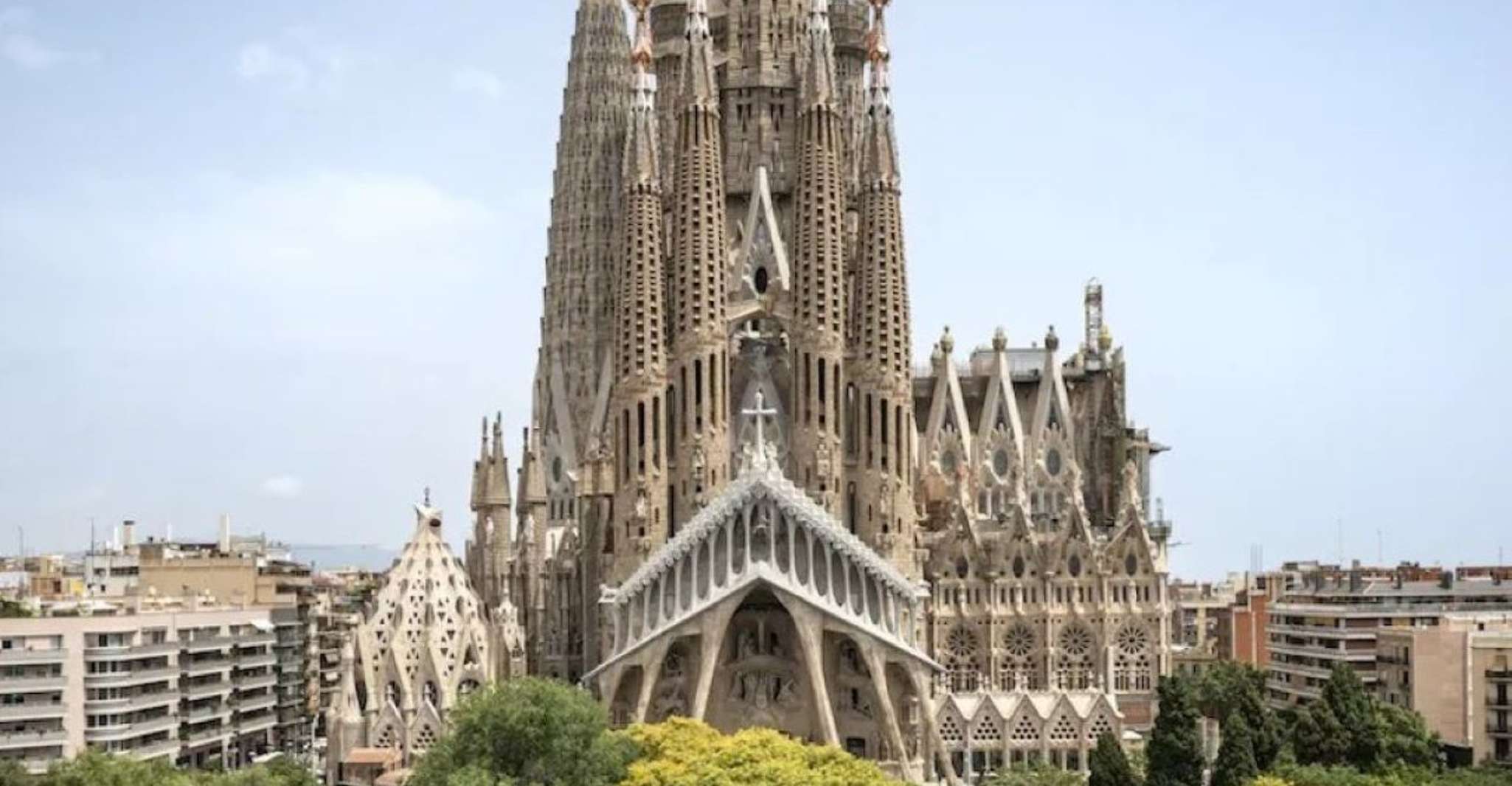 Barcelona: Sagrada Familia Skip The Line Insider Guided Tour photo 8
