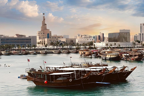 Doha: Traditionelle Dhow-Kreuzfahrt mit Abholung und Rücktransfer